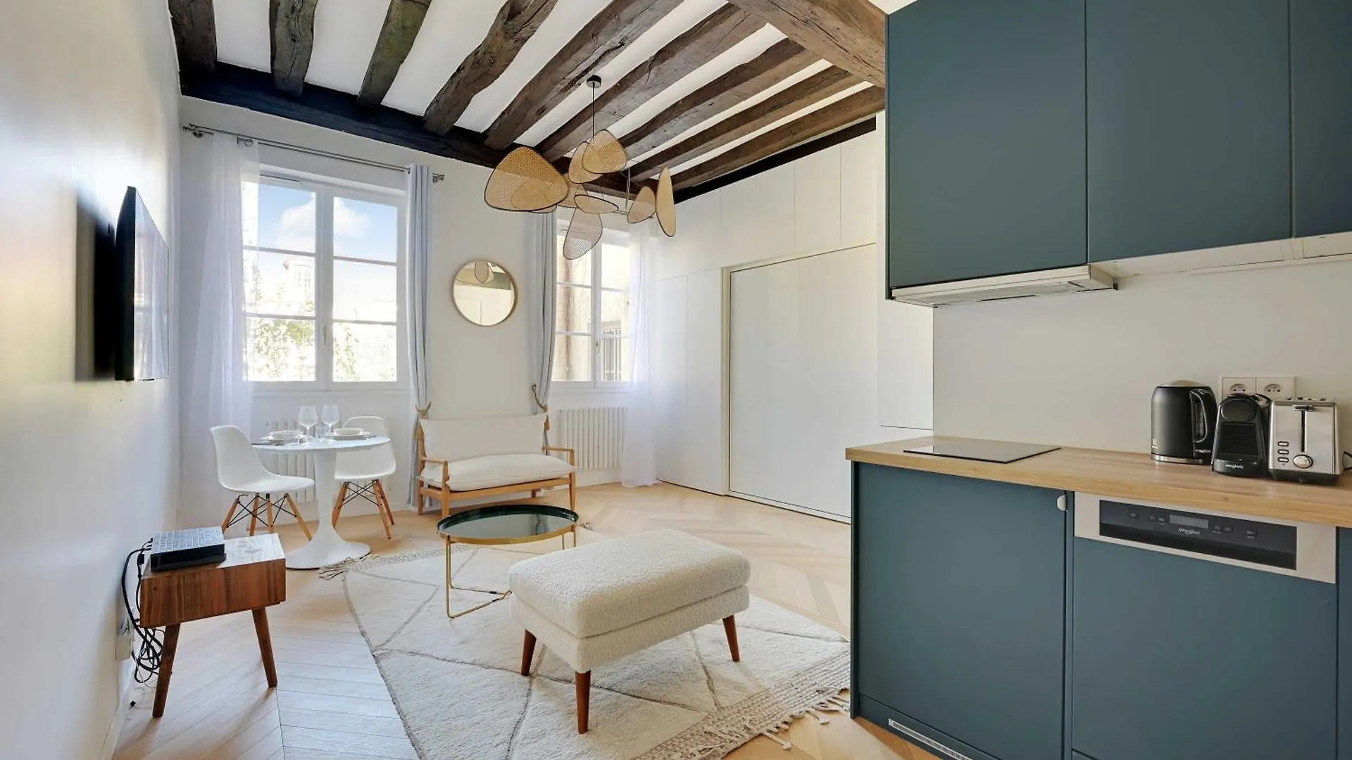 Authentic Studio - 2P - Hotel De Ville Paris France